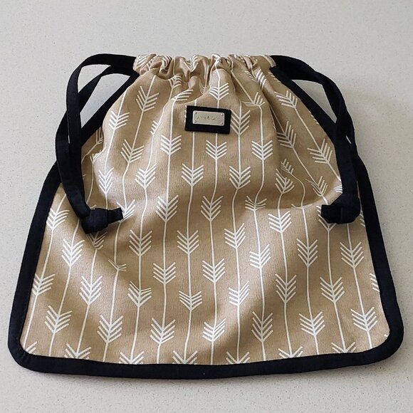 Ame & LuLu Drawstring Travel Shoe Bag - Picture 8 of 15